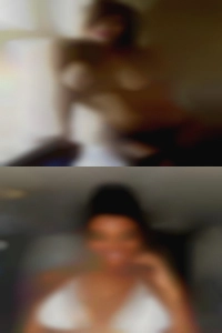 Kinky cam play naked with toys.