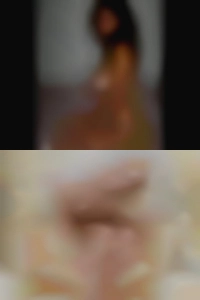 Very much naked girls.